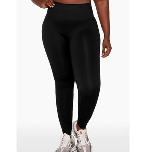 SET Active Black Leggings